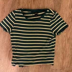 WILD FABLE Women’s Short Sleeve Crop T-shirt (Size S)